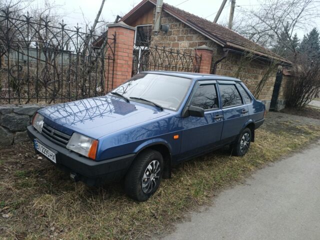 Синий ВАЗ 21099, объемом двигателя 1.5 л и пробегом 261 тыс. км за 2700 $, фото 1 на Automoto.ua