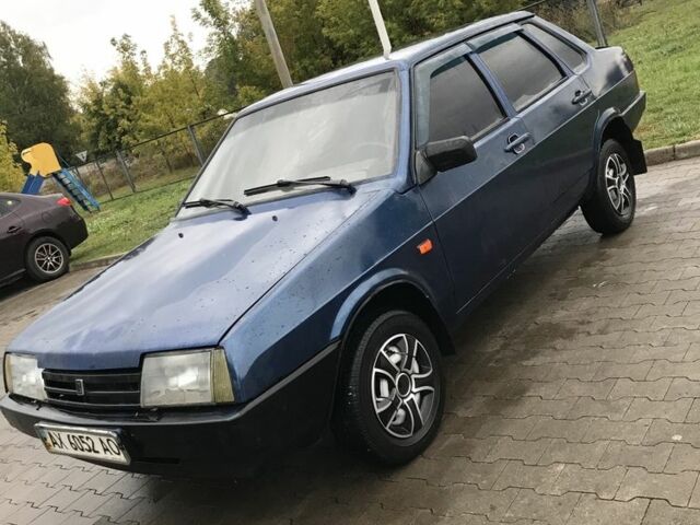 Синий ВАЗ 21099, объемом двигателя 1.5 л и пробегом 300 тыс. км за 1300 $, фото 1 на Automoto.ua