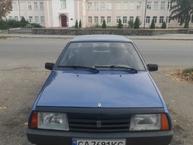Синий ВАЗ 21099, объемом двигателя 1.6 л и пробегом 195 тыс. км за 1300 $, фото 1 на Automoto.ua