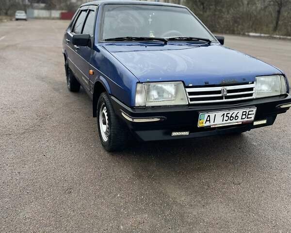 Синий ВАЗ 21099, объемом двигателя 1.6 л и пробегом 264 тыс. км за 1500 $, фото 1 на Automoto.ua