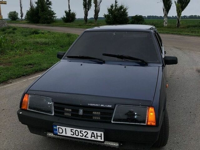 Синій ВАЗ 21099, об'ємом двигуна 1.6 л та пробігом 400 тис. км за 2000 $, фото 1 на Automoto.ua