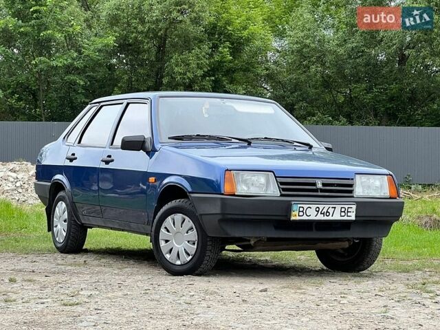 Синий ВАЗ 21099, объемом двигателя 1.6 л и пробегом 190 тыс. км за 1250 $, фото 1 на Automoto.ua