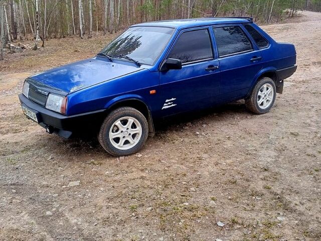 Синий ВАЗ 21099, объемом двигателя 1.5 л и пробегом 300 тыс. км за 1750 $, фото 1 на Automoto.ua