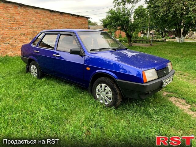 Синий ВАЗ 21099, объемом двигателя 1.6 л и пробегом 180 тыс. км за 2300 $, фото 1 на Automoto.ua