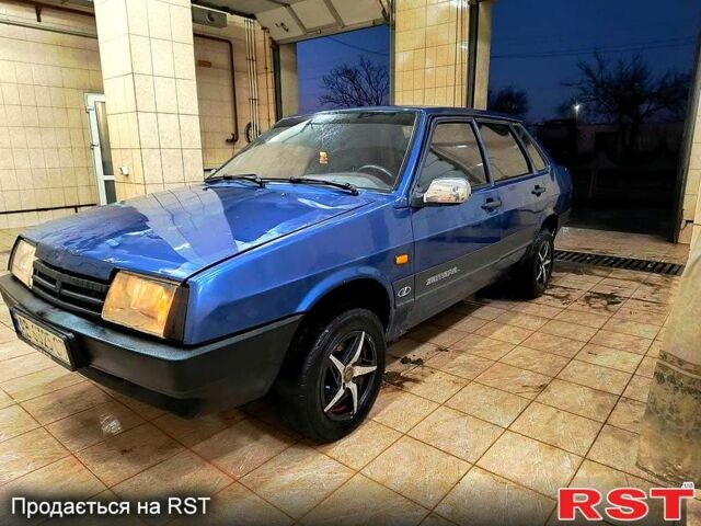 Синий ВАЗ 21099, объемом двигателя 1.6 л и пробегом 111 тыс. км за 1150 $, фото 1 на Automoto.ua