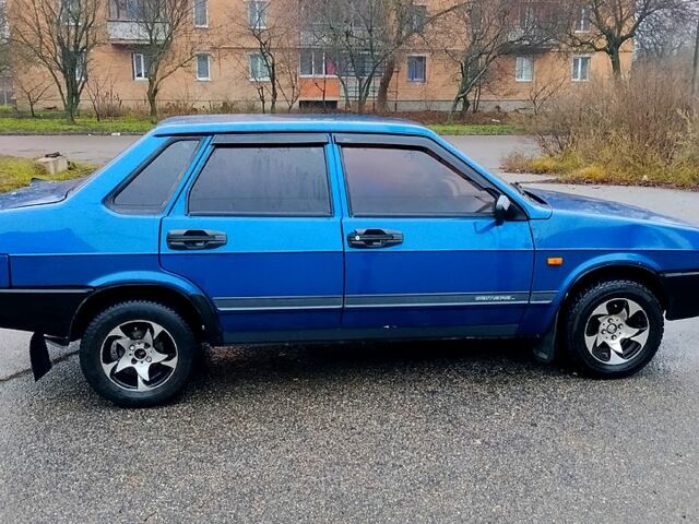 Синий ВАЗ 21099, объемом двигателя 1.6 л и пробегом 183 тыс. км за 1500 $, фото 1 на Automoto.ua