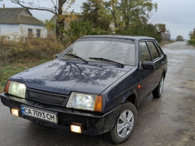 Синий ВАЗ 21099, объемом двигателя 1.6 л и пробегом 199 тыс. км за 1199 $, фото 1 на Automoto.ua
