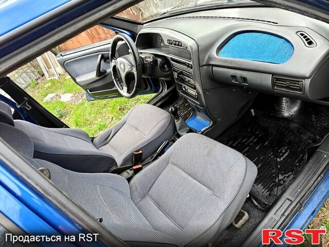Синий ВАЗ 21099, объемом двигателя 1.6 л и пробегом 250 тыс. км за 2000 $, фото 1 на Automoto.ua