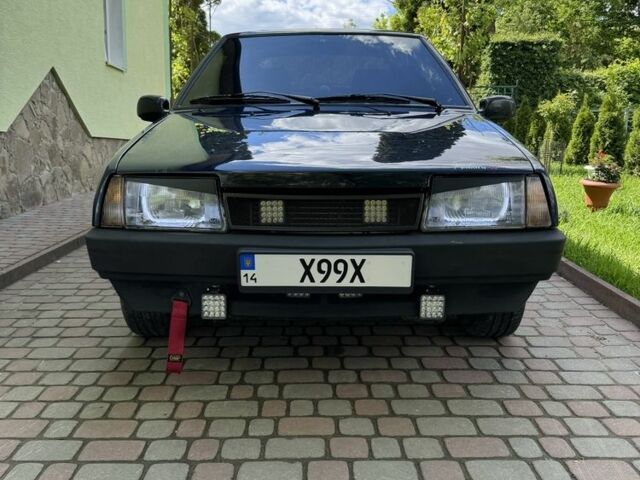 Синий ВАЗ 21099, объемом двигателя 1.6 л и пробегом 180 тыс. км за 2000 $, фото 1 на Automoto.ua