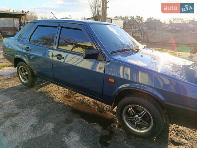 Синий ВАЗ 21099, объемом двигателя 1.6 л и пробегом 94 тыс. км за 2750 $, фото 1 на Automoto.ua