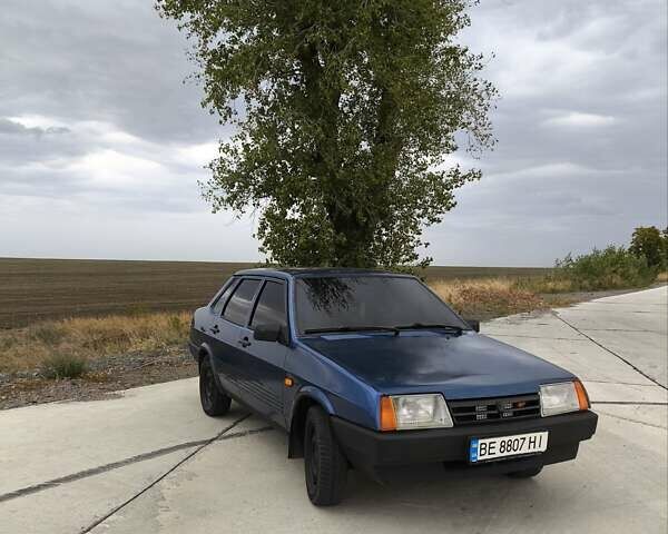 Синий ВАЗ 21099, объемом двигателя 1.6 л и пробегом 215 тыс. км за 2350 $, фото 1 на Automoto.ua