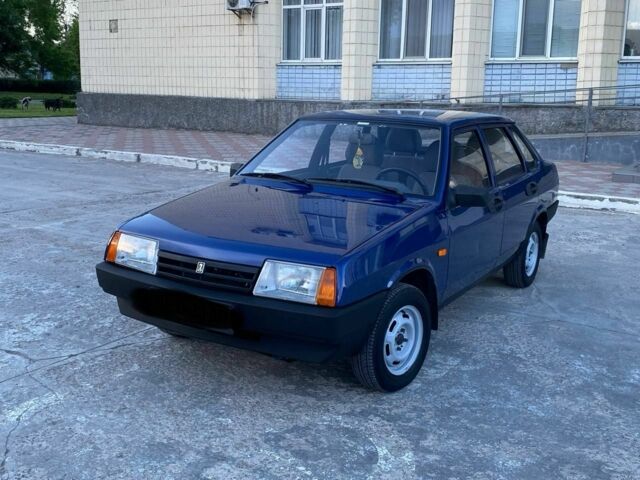 Синий ВАЗ 21099, объемом двигателя 1.6 л и пробегом 53 тыс. км за 3600 $, фото 1 на Automoto.ua