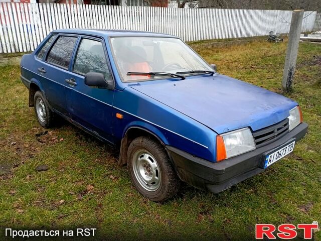 Синий ВАЗ 21099, объемом двигателя 1.6 л и пробегом 65 тыс. км за 888 $, фото 1 на Automoto.ua