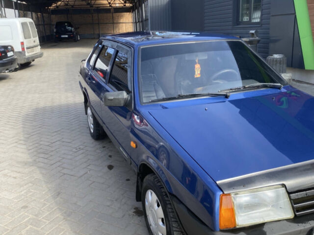 Синий ВАЗ 21099, объемом двигателя 1.6 л и пробегом 210 тыс. км за 1550 $, фото 1 на Automoto.ua