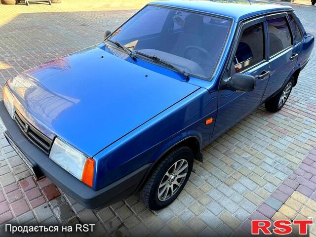 Синий ВАЗ 21099, объемом двигателя 1.6 л и пробегом 190 тыс. км за 2100 $, фото 1 на Automoto.ua