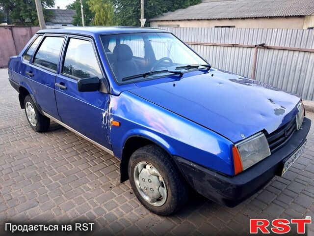 Синий ВАЗ 21099, объемом двигателя 1.6 л и пробегом 100 тыс. км за 900 $, фото 1 на Automoto.ua