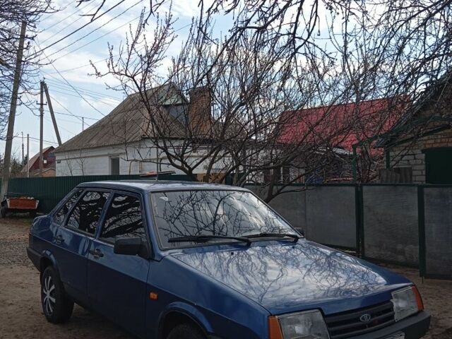 Синий ВАЗ 21099, объемом двигателя 1.6 л и пробегом 200 тыс. км за 1450 $, фото 1 на Automoto.ua