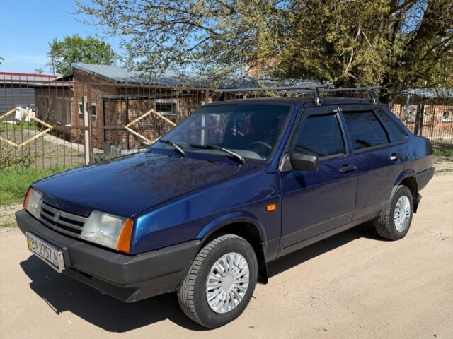 Синий ВАЗ 21099, объемом двигателя 1.5 л и пробегом 200 тыс. км за 1350 $, фото 1 на Automoto.ua