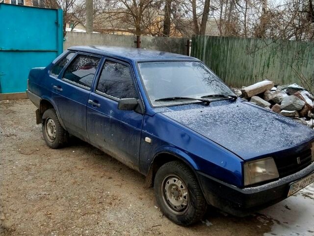 Синий ВАЗ 21099, объемом двигателя 16 л и пробегом 250 тыс. км за 1900 $, фото 1 на Automoto.ua