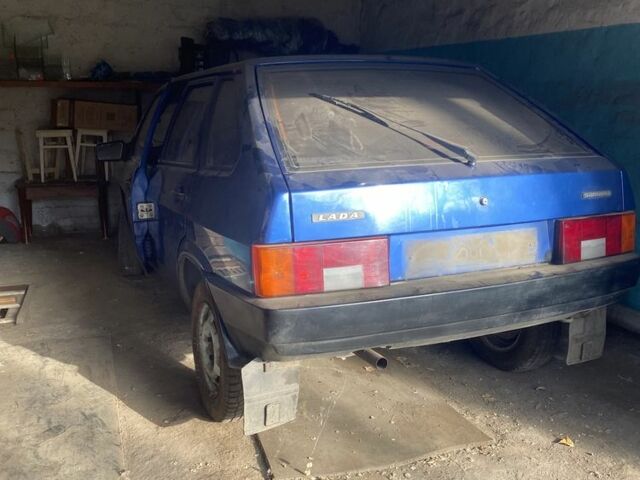 Синій ВАЗ 21099, об'ємом двигуна 1.5 л та пробігом 77 тис. км за 1063 $, фото 1 на Automoto.ua