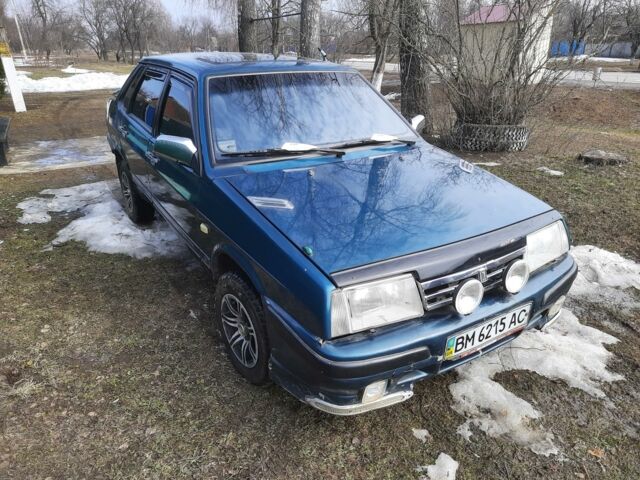 Зеленый ВАЗ 21099, объемом двигателя 1.5 л и пробегом 205 тыс. км за 2000 $, фото 1 на Automoto.ua