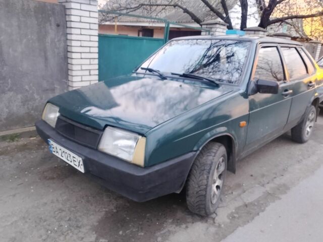 Зеленый ВАЗ 21099, объемом двигателя 1.5 л и пробегом 280 тыс. км за 1350 $, фото 1 на Automoto.ua