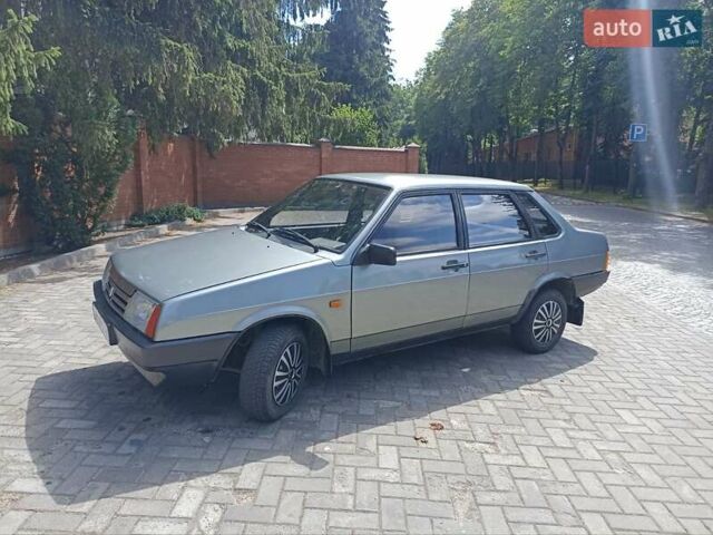 Зеленый ВАЗ 21099, объемом двигателя 1.5 л и пробегом 330 тыс. км за 1350 $, фото 1 на Automoto.ua