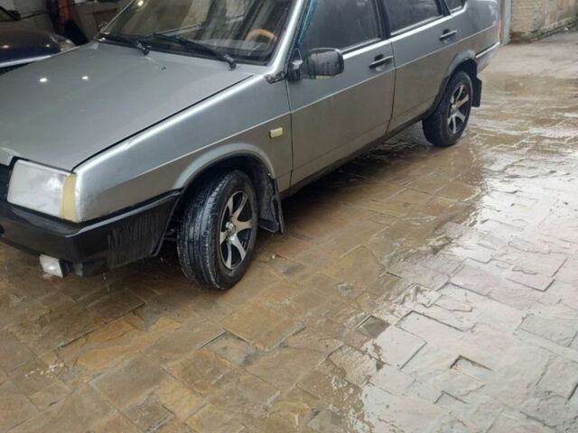 Зеленый ВАЗ 21099, объемом двигателя 1.5 л и пробегом 2 тыс. км за 1000 $, фото 1 на Automoto.ua