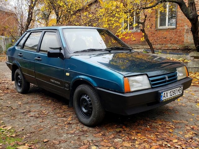 Зелений ВАЗ 21099, об'ємом двигуна 1.5 л та пробігом 241 тис. км за 1000 $, фото 1 на Automoto.ua