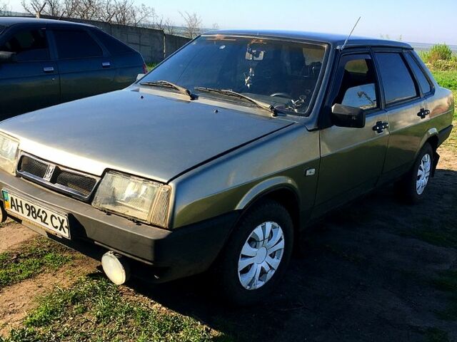 Зеленый ВАЗ 21099, объемом двигателя 1.5 л и пробегом 200 тыс. км за 1880 $, фото 1 на Automoto.ua