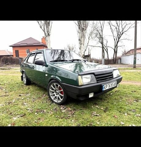 Зеленый ВАЗ 21099, объемом двигателя 1.6 л и пробегом 200 тыс. км за 2500 $, фото 1 на Automoto.ua