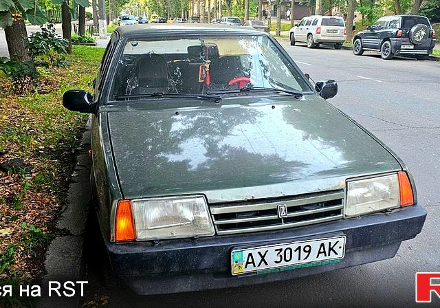 Зеленый ВАЗ 21099, объемом двигателя 1.5 л и пробегом 200 тыс. км за 999 $, фото 1 на Automoto.ua
