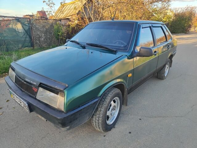 Зелений ВАЗ 21099, об'ємом двигуна 1.5 л та пробігом 200 тис. км за 999 $, фото 1 на Automoto.ua