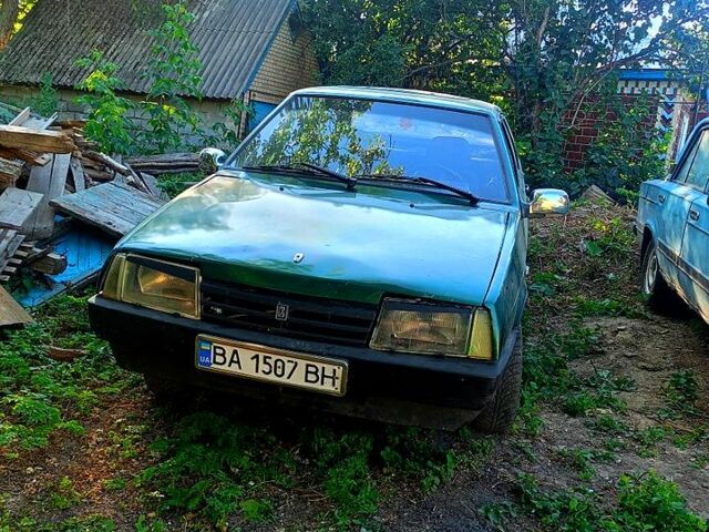Зелений ВАЗ 21099, об'ємом двигуна 1.5 л та пробігом 0 тис. км за 1000 $, фото 1 на Automoto.ua