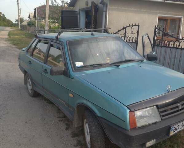 Зеленый ВАЗ 21099, объемом двигателя 1.5 л и пробегом 311 тыс. км за 1450 $, фото 1 на Automoto.ua