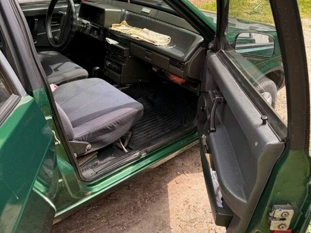 Зелений ВАЗ 21099, об'ємом двигуна 1.5 л та пробігом 270 тис. км за 1500 $, фото 1 на Automoto.ua