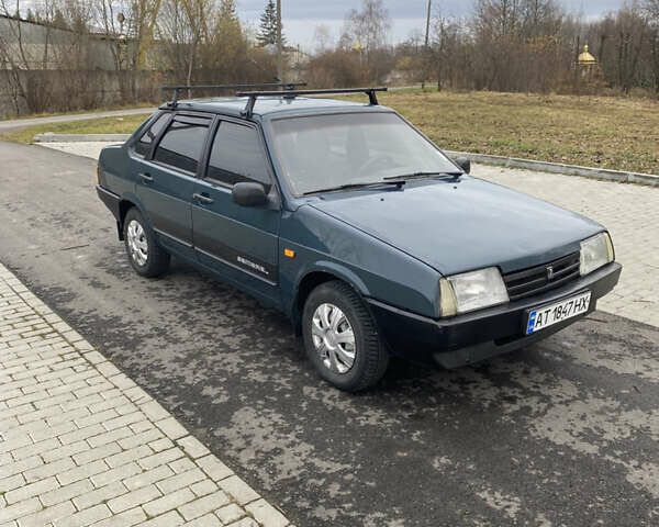 Зеленый ВАЗ 21099, объемом двигателя 1.5 л и пробегом 150 тыс. км за 1550 $, фото 1 на Automoto.ua
