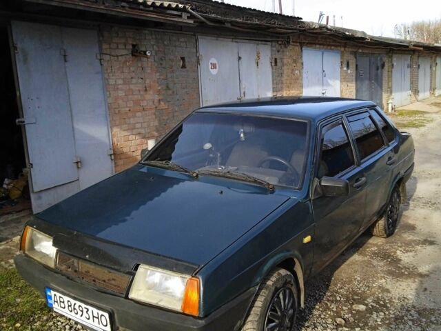 Зеленый ВАЗ 21099, объемом двигателя 1.5 л и пробегом 320 тыс. км за 903 $, фото 1 на Automoto.ua
