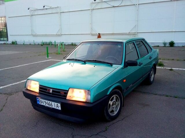 Зеленый ВАЗ 21099, объемом двигателя 1.5 л и пробегом 120 тыс. км за 1550 $, фото 1 на Automoto.ua