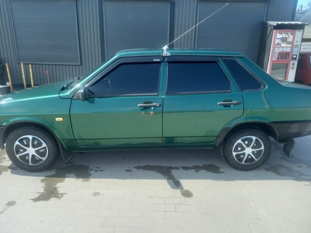 Зелений ВАЗ 21099, об'ємом двигуна 1.5 л та пробігом 184 тис. км за 3500 $, фото 1 на Automoto.ua