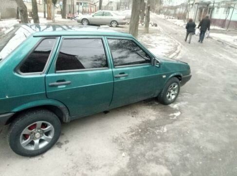 Зелений ВАЗ 21099, об'ємом двигуна 1.5 л та пробігом 220 тис. км за 2200 $, фото 1 на Automoto.ua