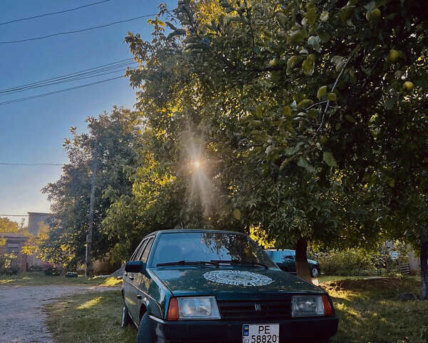 Зеленый ВАЗ 21099, объемом двигателя 1.5 л и пробегом 159 тыс. км за 1150 $, фото 1 на Automoto.ua