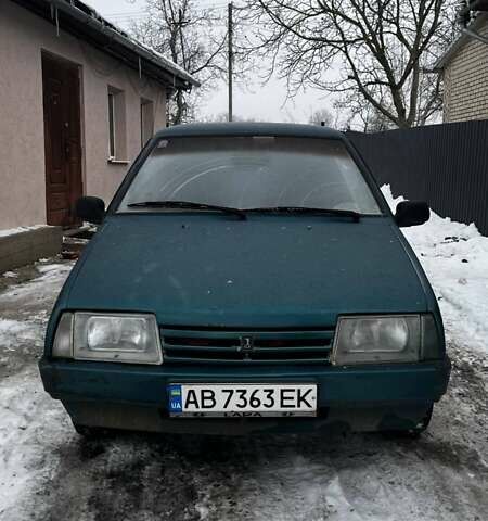 Зелений ВАЗ 21099, об'ємом двигуна 1.5 л та пробігом 300 тис. км за 1100 $, фото 1 на Automoto.ua