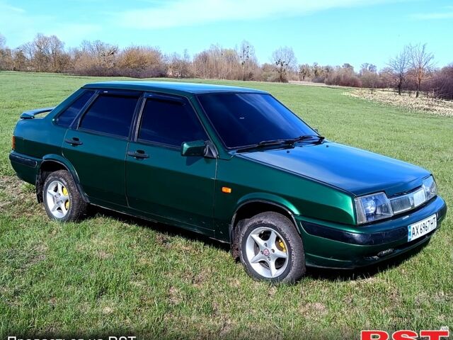 Зеленый ВАЗ 21099, объемом двигателя 1.5 л и пробегом 300 тыс. км за 1900 $, фото 1 на Automoto.ua