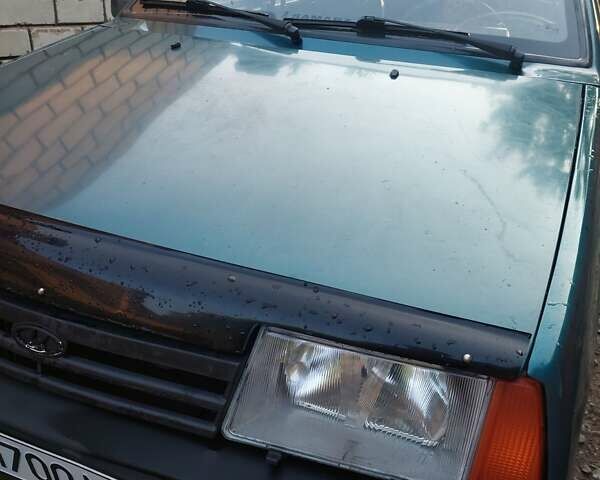 Зеленый ВАЗ 21099, объемом двигателя 1.6 л и пробегом 200 тыс. км за 1250 $, фото 1 на Automoto.ua