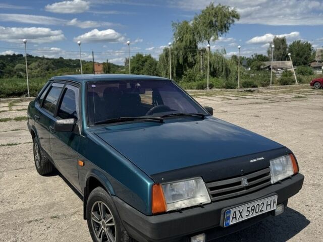 Зеленый ВАЗ 21099, объемом двигателя 1.5 л и пробегом 225 тыс. км за 1350 $, фото 1 на Automoto.ua