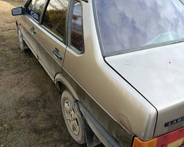 Зеленый ВАЗ 21099, объемом двигателя 1.5 л и пробегом 399 тыс. км за 470 $, фото 1 на Automoto.ua