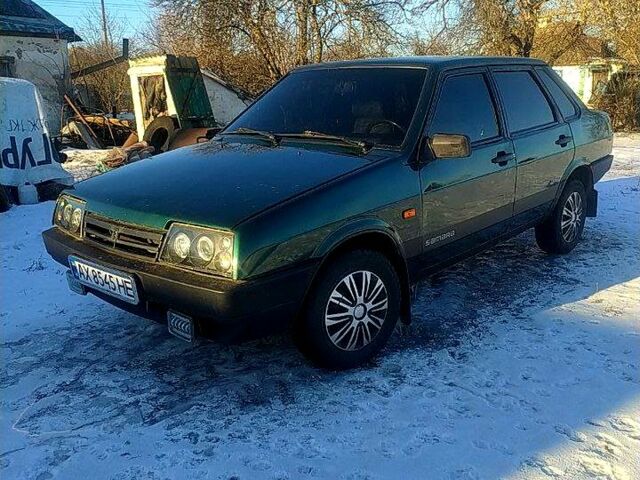 Зеленый ВАЗ 21099, объемом двигателя 1.5 л и пробегом 300 тыс. км за 1800 $, фото 1 на Automoto.ua