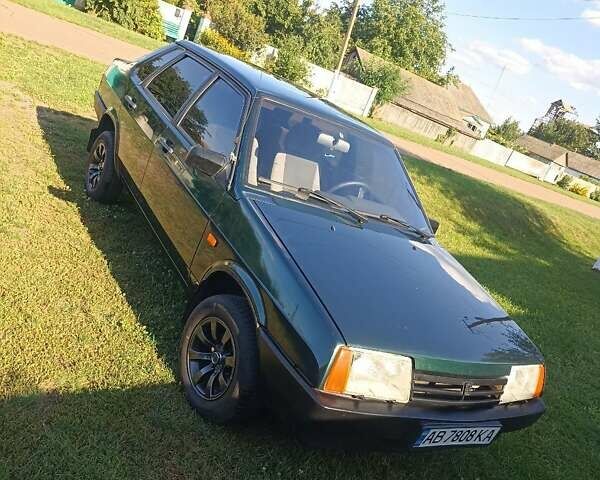 Зеленый ВАЗ 21099, объемом двигателя 1.5 л и пробегом 220 тыс. км за 2250 $, фото 1 на Automoto.ua