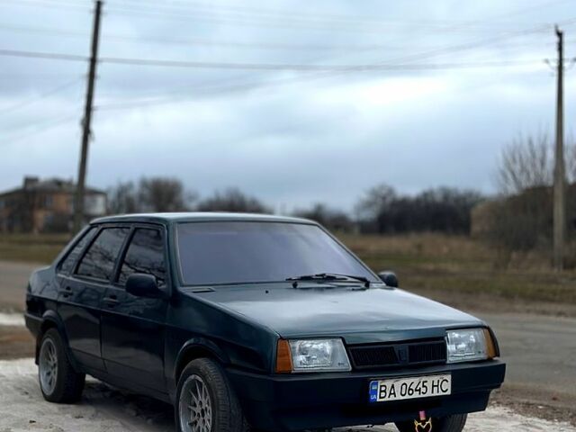 Зелений ВАЗ 21099, об'ємом двигуна 1.5 л та пробігом 0 тис. км за 2500 $, фото 1 на Automoto.ua